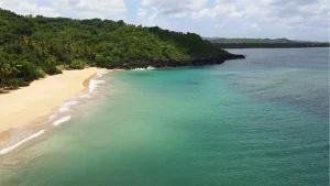 morón beach el limon of samaná