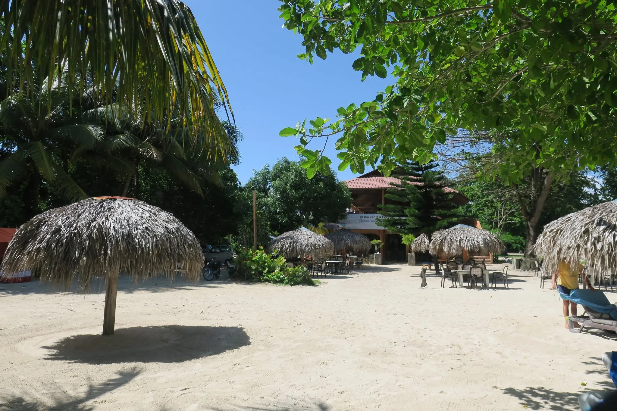 playita las galeras samana03